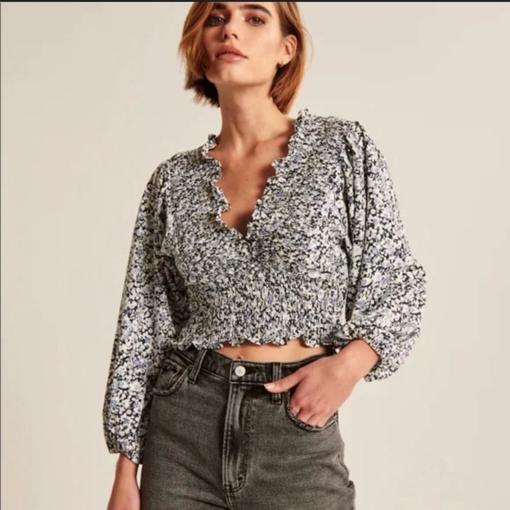 NWT Abercrombie & Fitch Floral Blouse